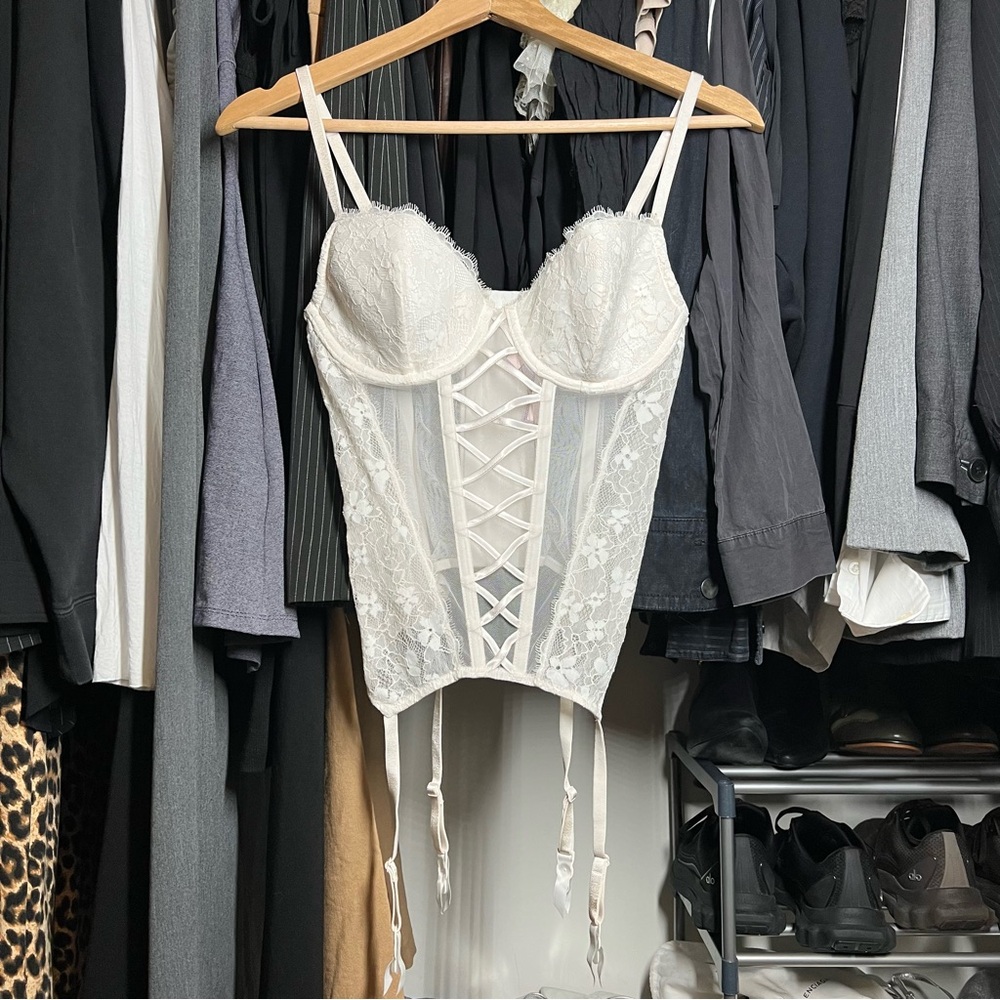 Victoria's Secret Ivory White Angelic Lace Mesh Boned Babydoll Corset Top